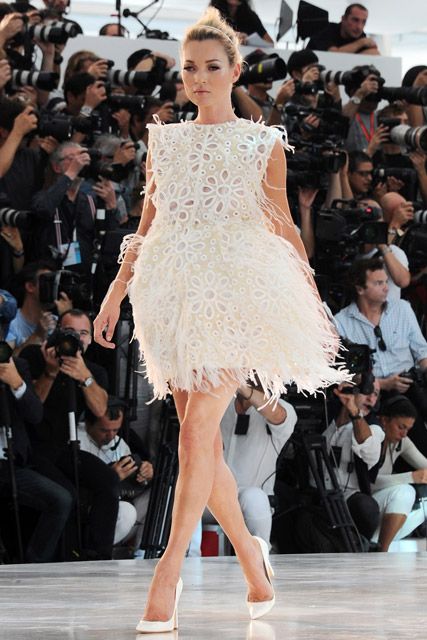 Louis Vuitton lace appears on 7 magazine covers after getting Kate Moss  back on the catwalk