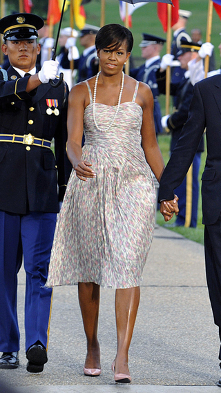 First lady Michelle Obama arrives at the Phipps Conservatory for an opening reception and working dinner for heads of delegation at the Pittsburgh G20 Summit in Pittsburgh, Pennsylvania, September 24, 2009