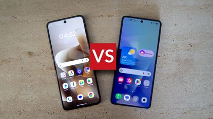 Motorola Razr 70 Ultra vs Samsung Galaxy Z Flip 7