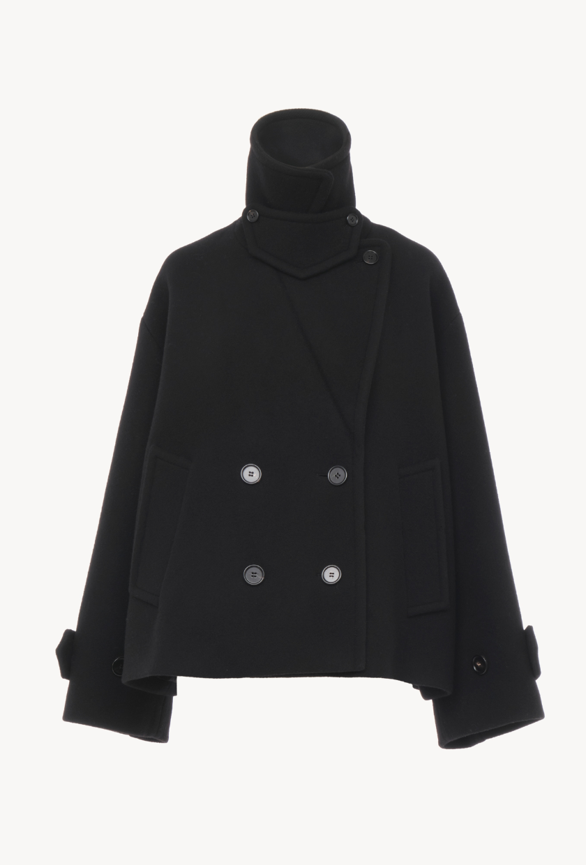 An image of a Chlo&amp;eacute; cape coat.