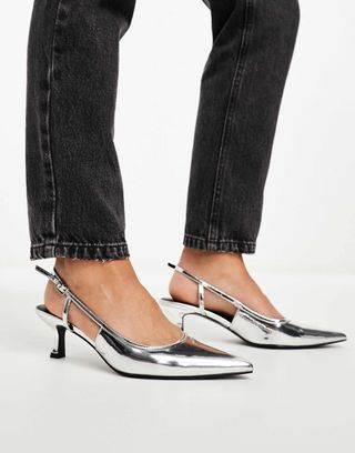 Asos Design Wide Fit Strut Slingback Kitten Heeled Shoes in Silver