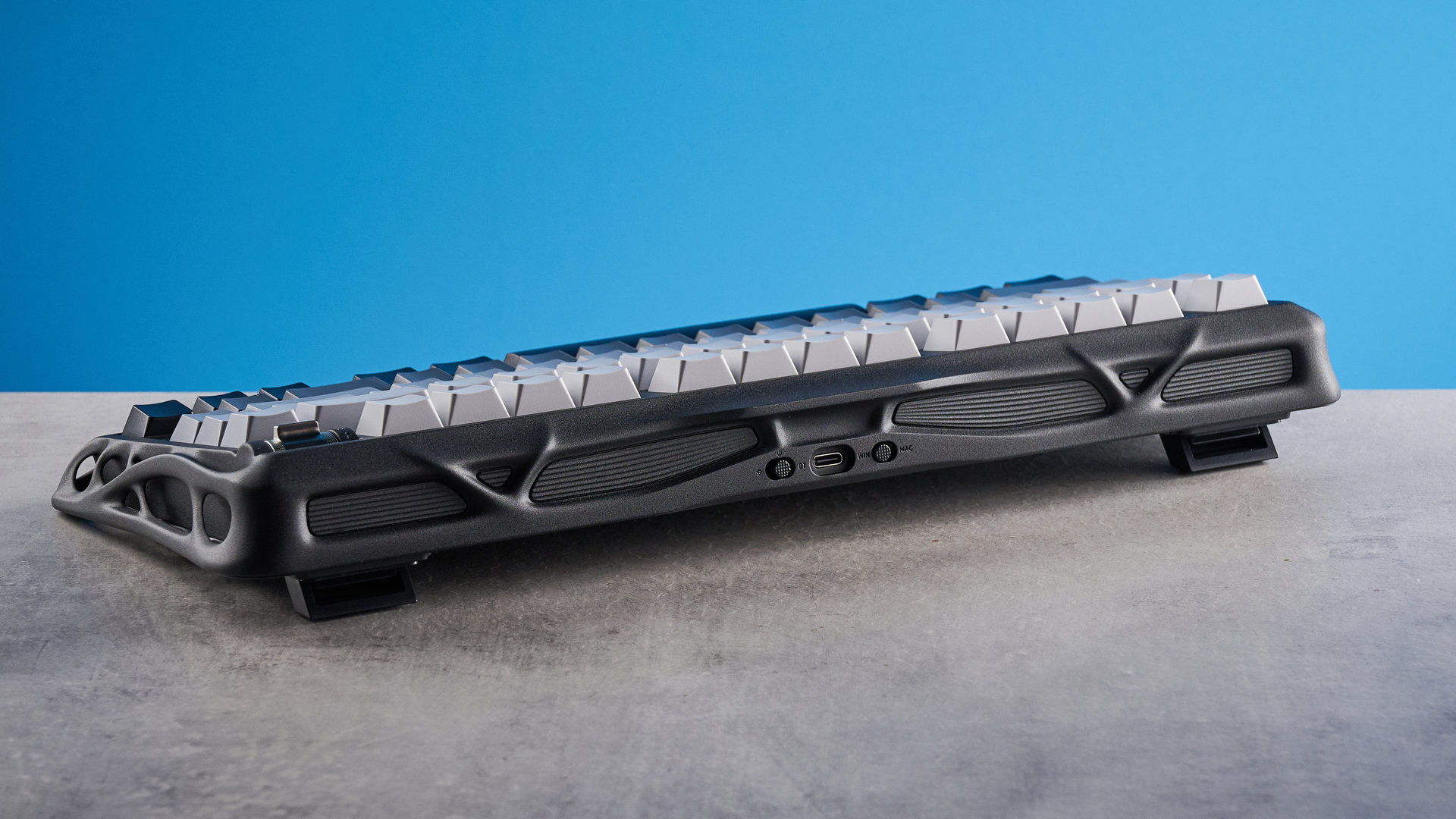 GravaStar Mercury K1 mechanical keyboard in Gradient Black