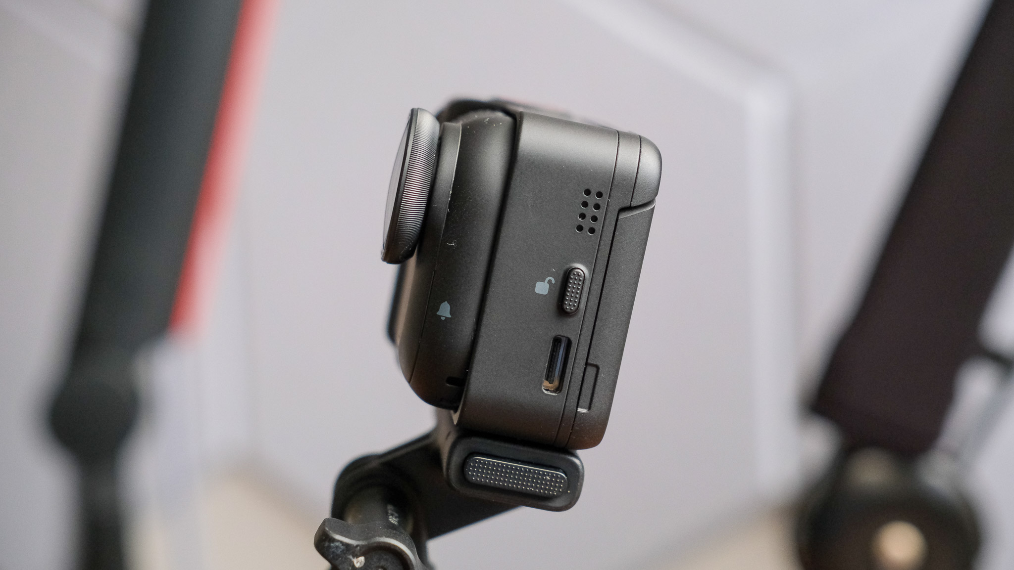 Insta360 GO Ultra detail shot