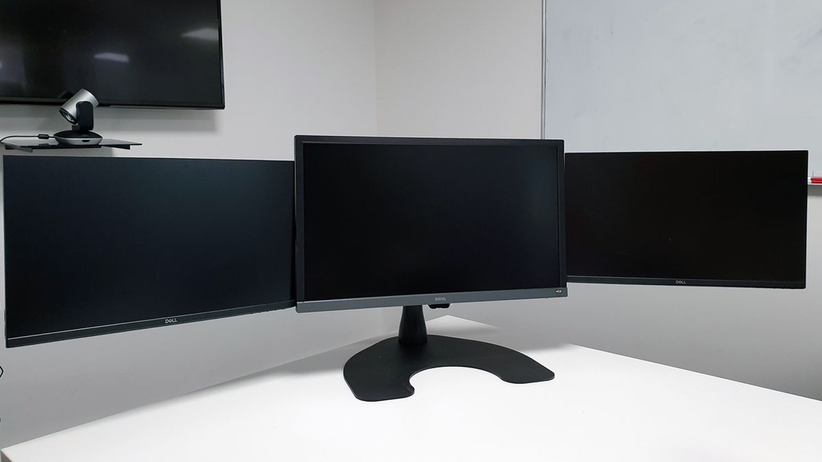 The finished stand is a spectacle, no matter the size of your monitors, and oozes productivity as well as having a 'wow factor'.