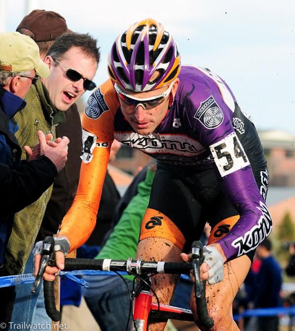 Ryan Trebon (Kona) leading early in the race.