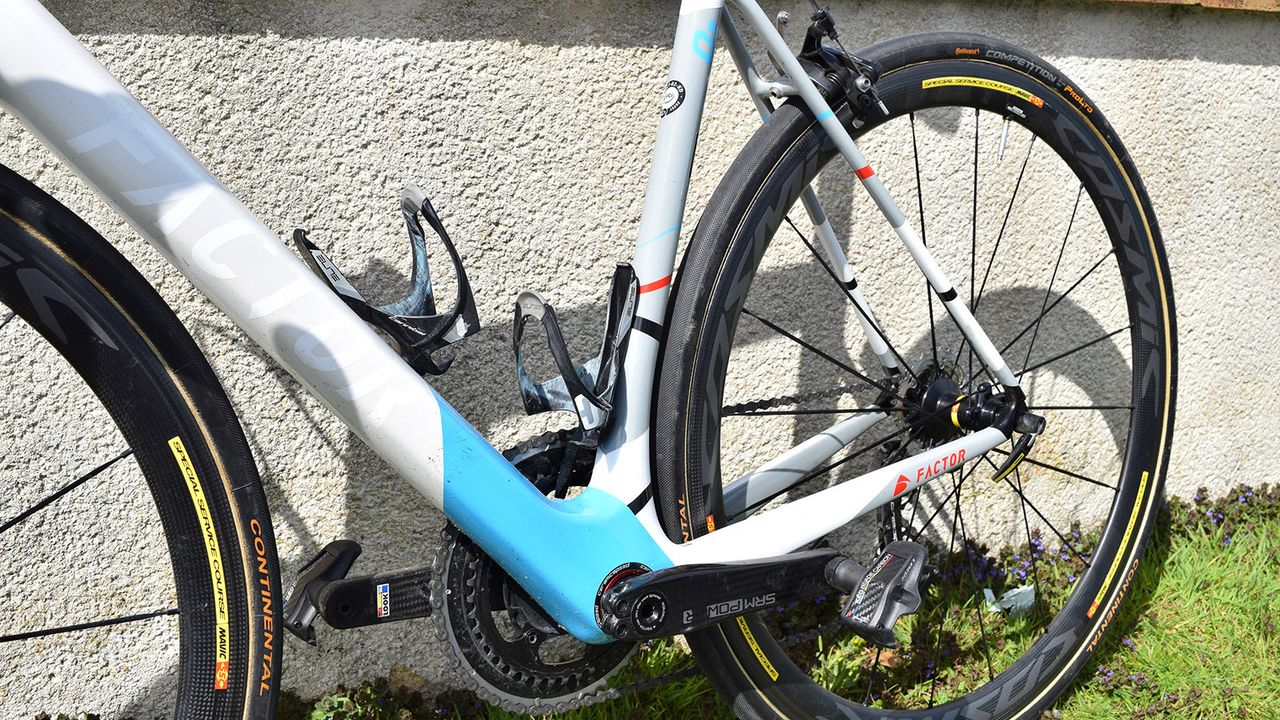 As well as the rear derailleur, CeramicSpeed provides the team with bottom brackets and headsets
