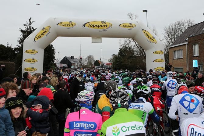 The riders line up for the start in Gistel