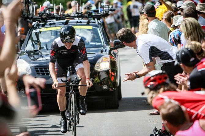 Lawson Craddock (Bontrager) finds his way through the fans and 11th place.