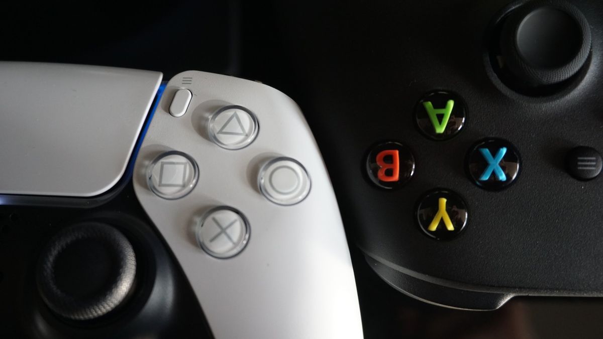 PS5 Controller vs. Xbox Controller for PC: Which Is Better