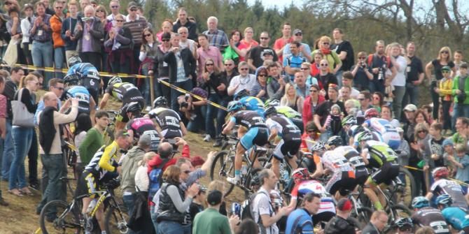 The start of the elite men's race