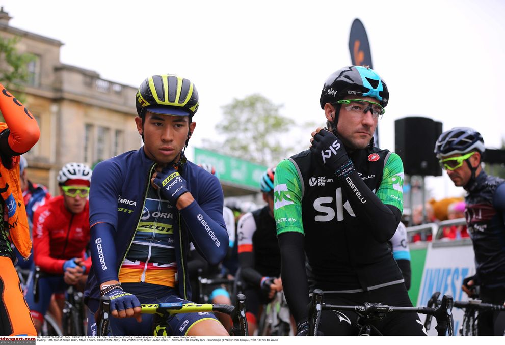 Caleb Ewan and Elia Viviani enjoy the weather at the Tour of Britain