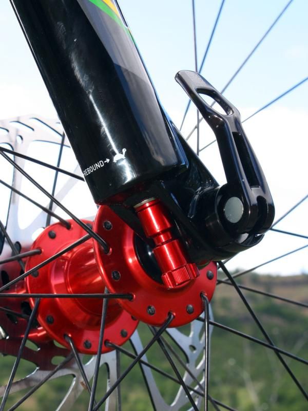 RockShox's new Revelation XX World Cup fork includes 15mm thru-axle dropouts with a Maxle Lite skewer.