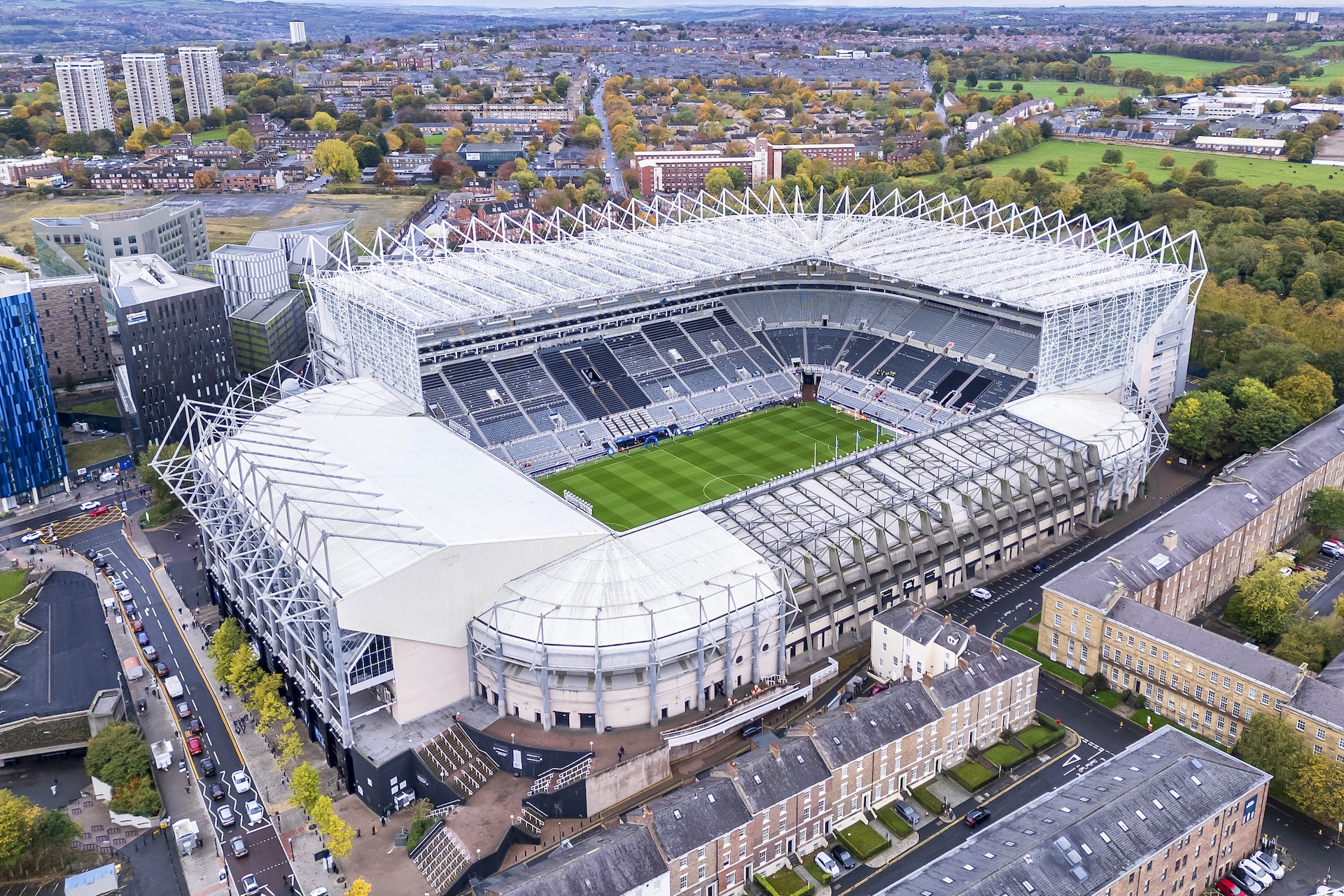 Newcastle upon Tyne, United Kingdom - October 21: Exterior view of St James&#039; Park during the UEFA Champions League 2025/26 League Phase MD3 match between Newcastle United FC and SL Benfica at St James&#039; Park on October 21, 2025 in Newcastle upon Tyne, United Kingdom