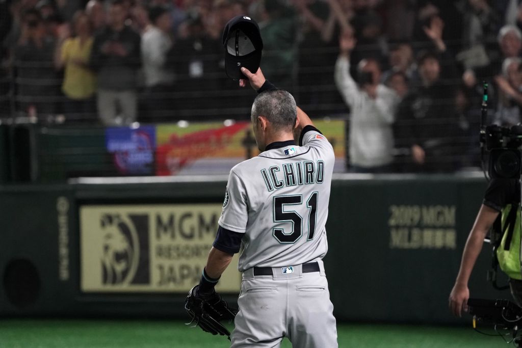 Mariners: The Five Greatest Ichiro Moments of All Time - Page 4