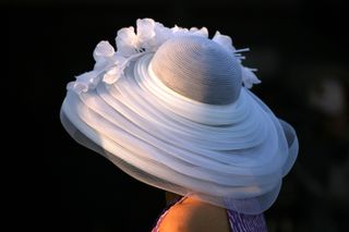 kentucky derby white hat