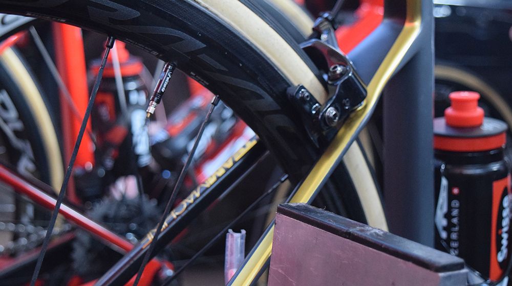 Van Avermaet's BMC is equipped with Shimano Dura-Ace R9100 C24 wheels, which are paired with Vittoria tubulars