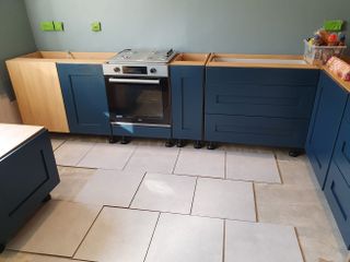 fitting kitchen base units