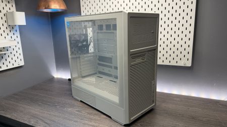 Thermaltake Retro case during a PC build.