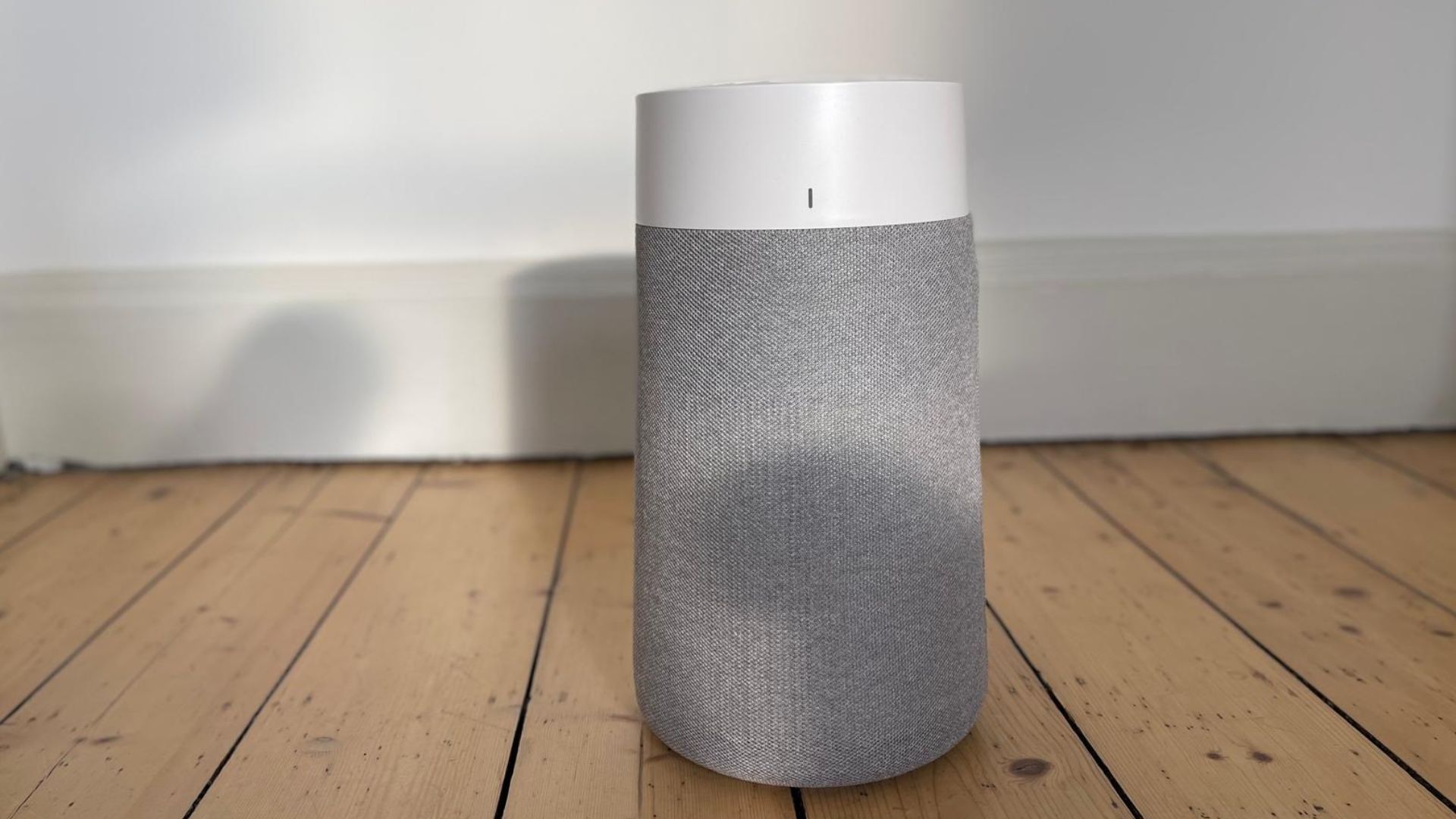BlueAir Blue Max 3250i Air Purifier review: cheek, sleek, and