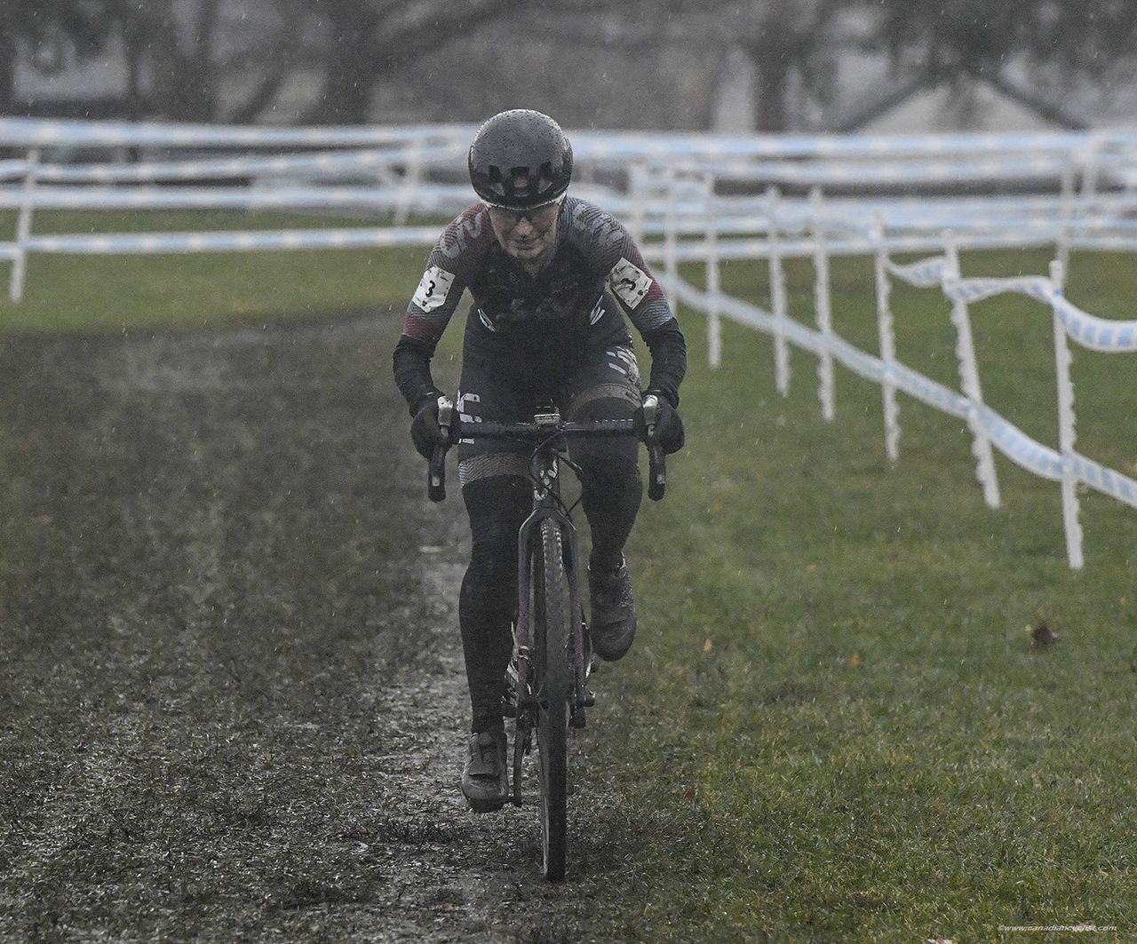 Sandra Walter (LIV Cycling Canada) rode a solid 3rd place