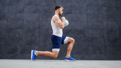 How to Do Jumping Lunges, Lunge Split Jumps