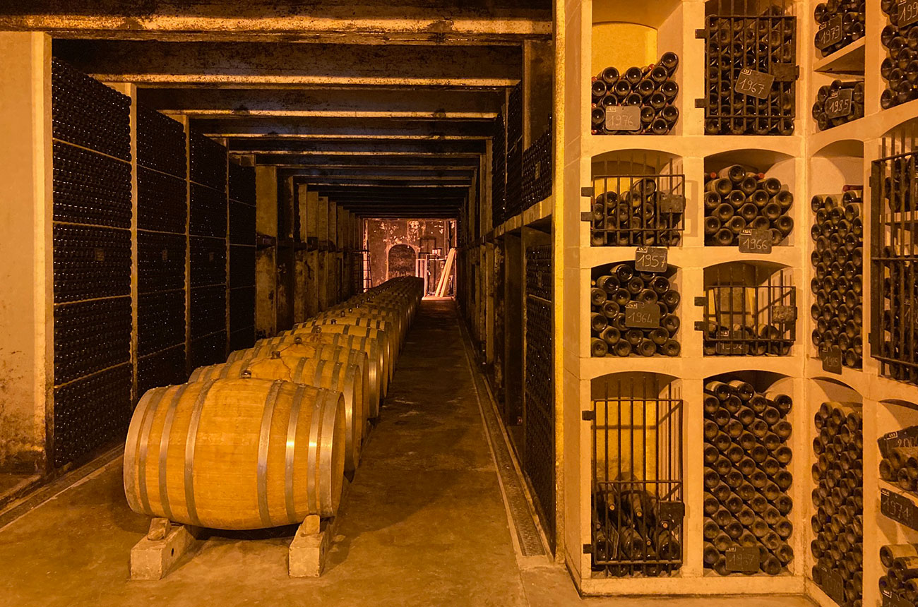 Ch&amp;acirc;teau Mont-Redon