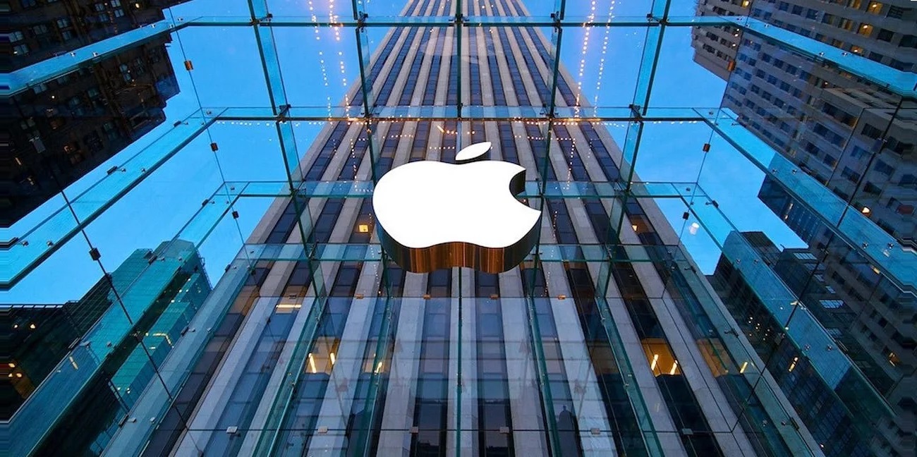 Apple Store Staff Badge/Badge Holder