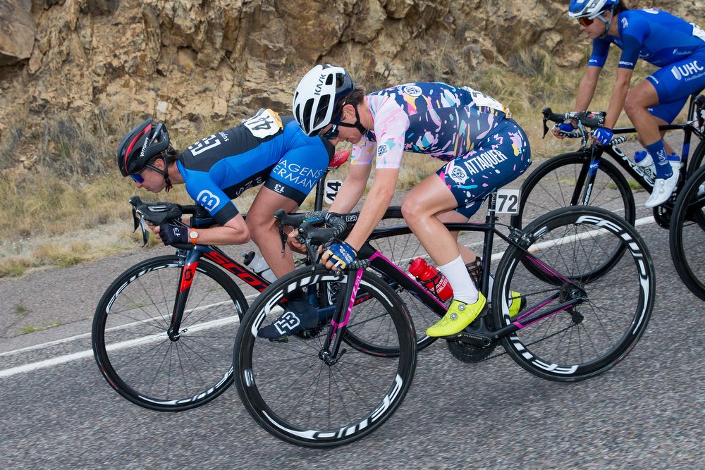 Liza Rachetto (Hagens Berman/Supermint) and Valentina Scandolara (Roxsolt Attaquer) descend during stage 2 of the Tour of The Gila