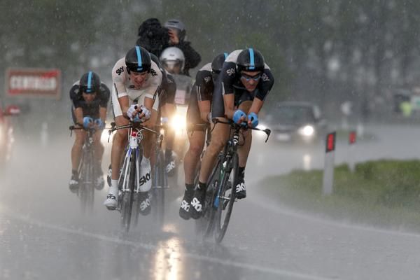 Bradley Wiggins and his Team Sky battled wet conditions at the Giro d'Italia.