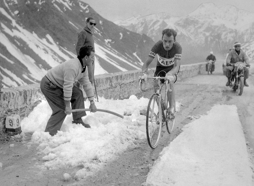 Charly Gaul won the Giro d'Italia twice