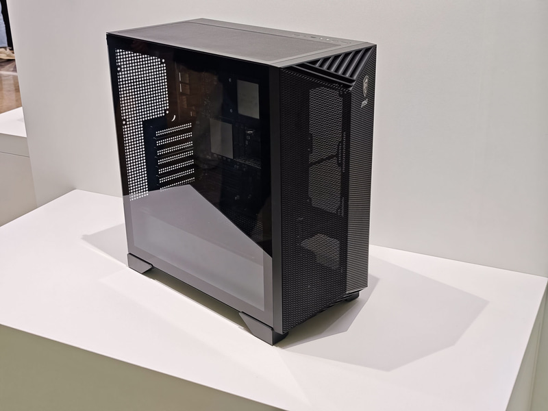 MSI DGX Station Device