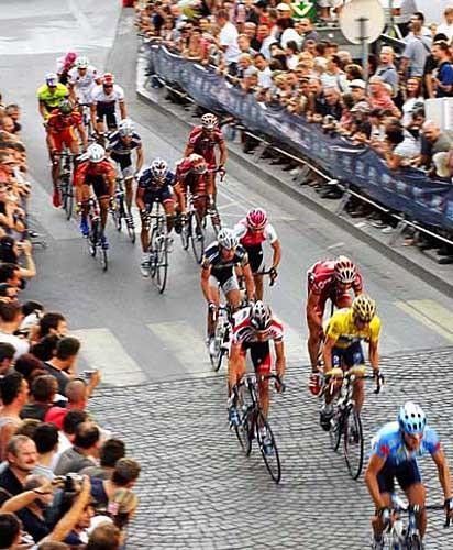 Riders face a mixture