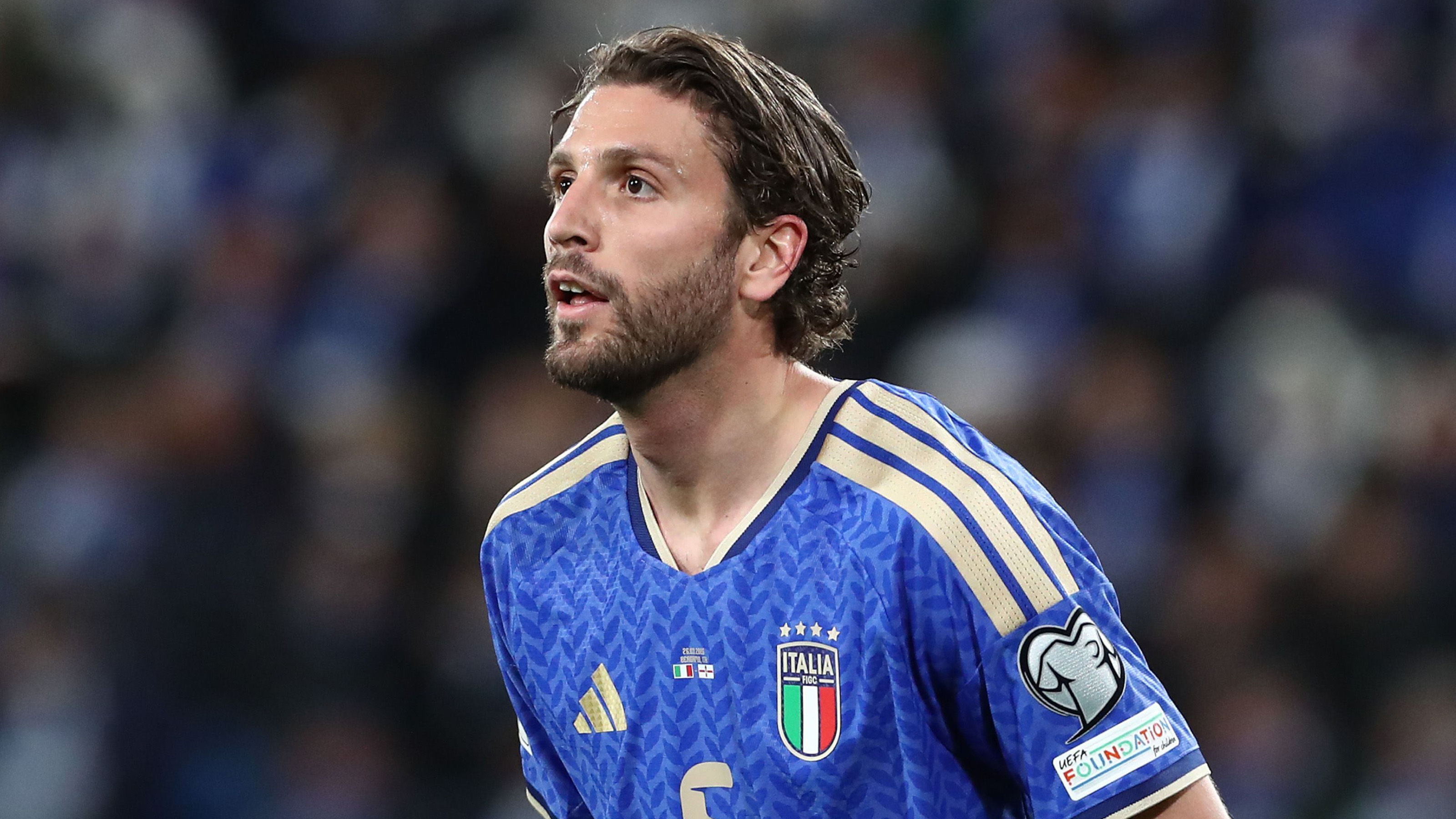 Manuel Locatelli playing for Italy