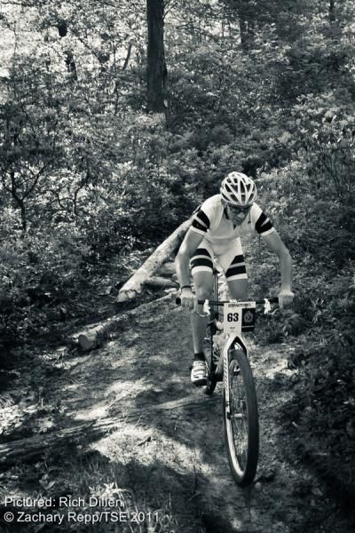 Rich Dillen (Team Dicky) took a stage win and took over the SS leader's jersey