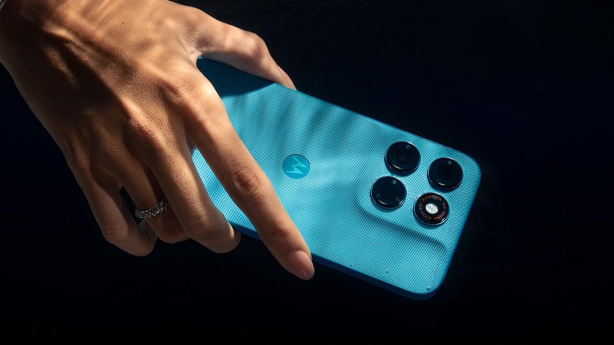 Motorola moto g87