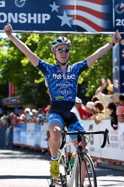 Lawson Craddock (Hot Tubes) easily wins the 17-18 year old criterium after having won the TT yesterday.