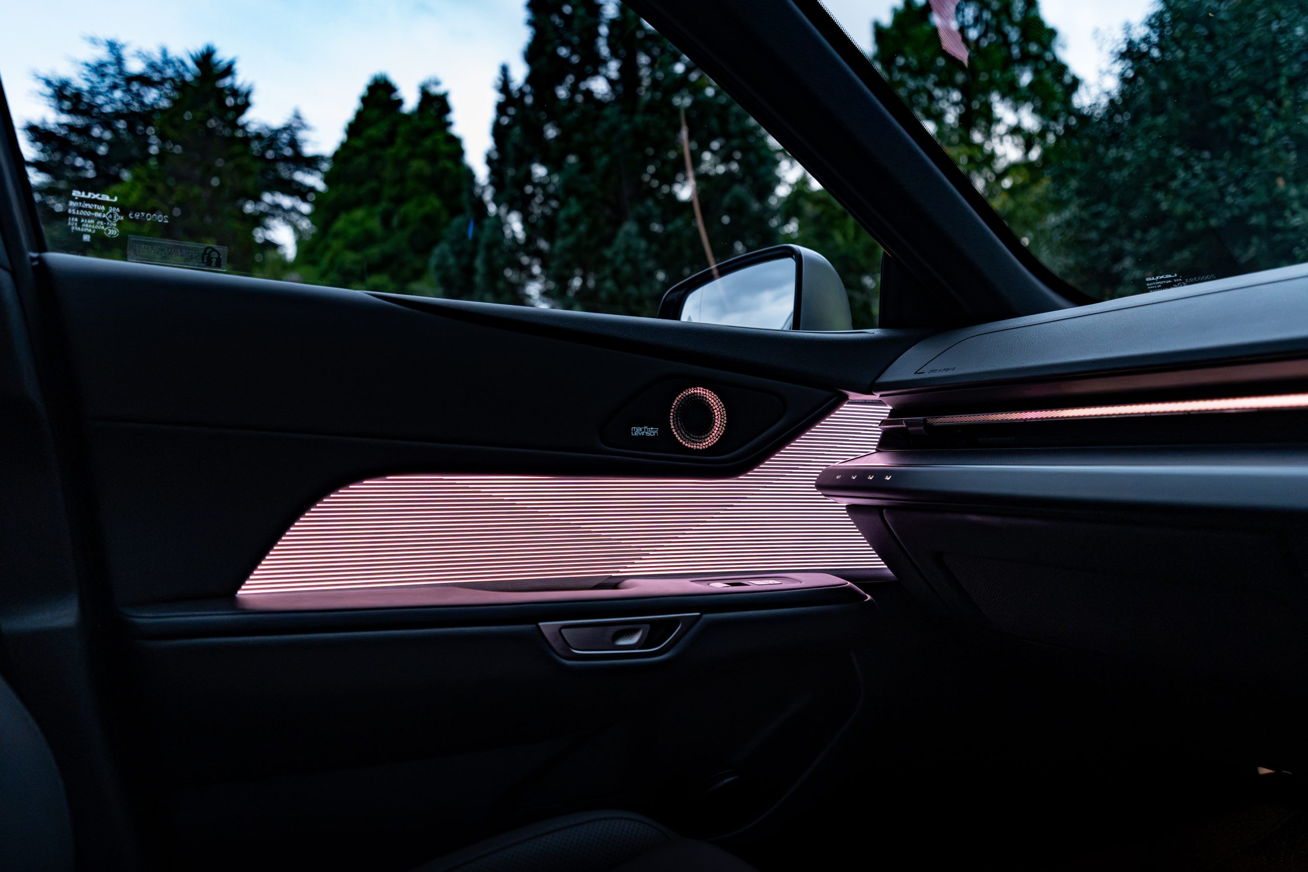 The backlit bamboo finish on the ES's doors