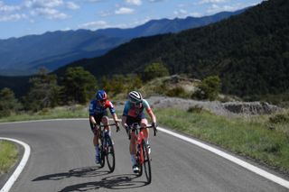 Grace Brown and Antonia Niedermaier on stage five of the Vuelta