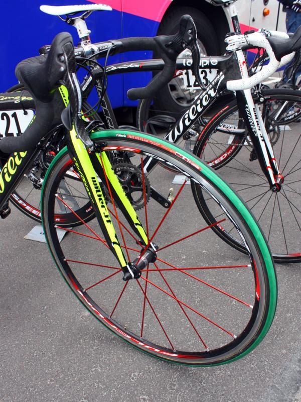 Damiano Cunego (Lampre-Farnese Vini) selected shallow-section Fulcrum Racing Zero alloy tubulars for Stage 3's relatively windy conditions.