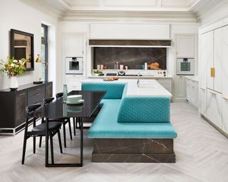 L-shaped kitchen with banquette seating