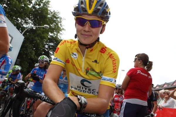 Waiting for the start - the race leader, Emma Johansson (Hitec Products)