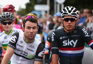 Mark Cavendish with Peter Kennaugh on the start line