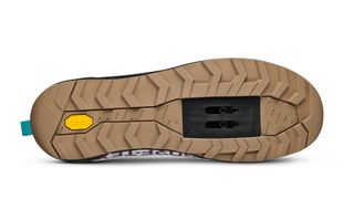 Details on the sole on the clip-in version of the new Fizik Ergolace GTX MTB shoe