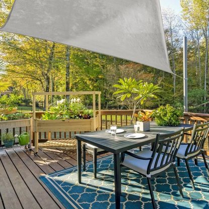 9 inexpensive patio shade ideas that make sunbathing easy | Livingetc