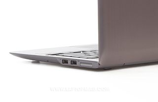 Samsung Series 5 UltraTouch 13-inch Ports