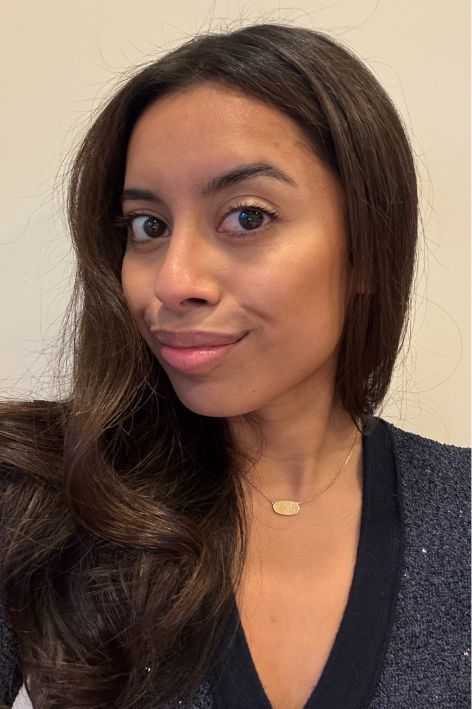 Ruby Ford-Dunker before, during, and after testing the Tarte Sculpt Tape Contour.