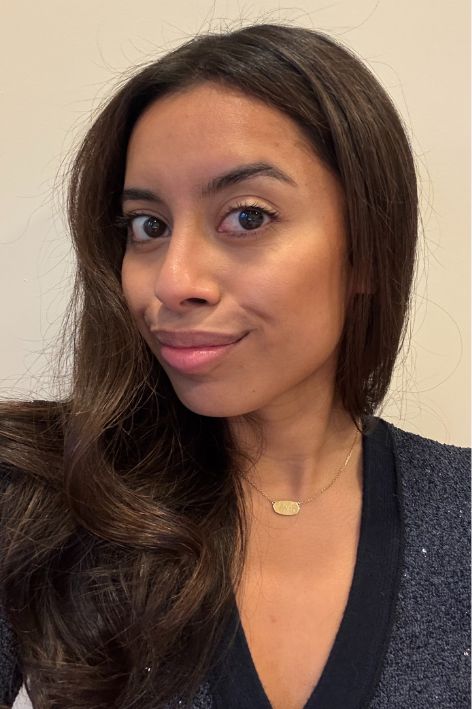 Ruby Ford-Dunker before, during, and after testing the Tarte Sculpt Tape Contour.