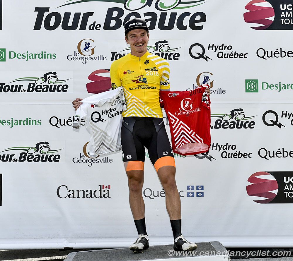 Efren Santos (Canel's - Specialized) wearing the climbers jersey