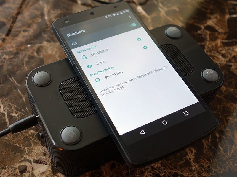 ZENS Bluetooth Speaker and Qi Wireless Charger