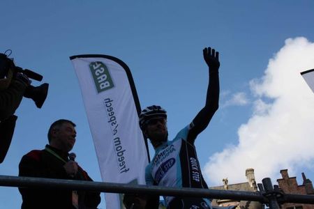 Tom Boonen (Omega Pharma-QuickStep) salutes the crowds in Bruges.